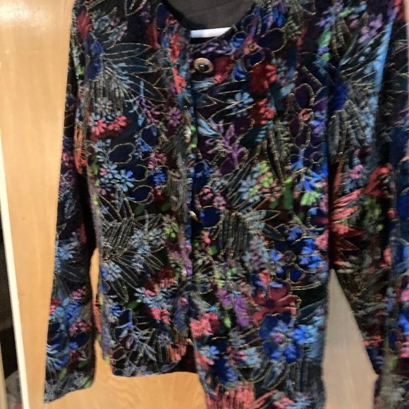 GLAMOROUS TOP MADE IN USA BRAND IS STUDIO FROM SAN FRANCISCO  VELVETEEN EXOTIC - Picture 1 of 1